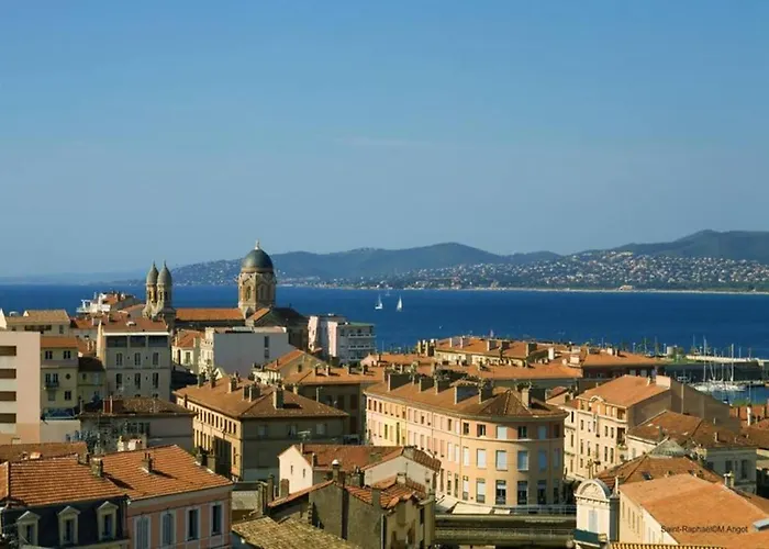 Daire Sr190-029 Appt 3 Pieces 4 Personnes St Raphael Port Santa-Lucia
